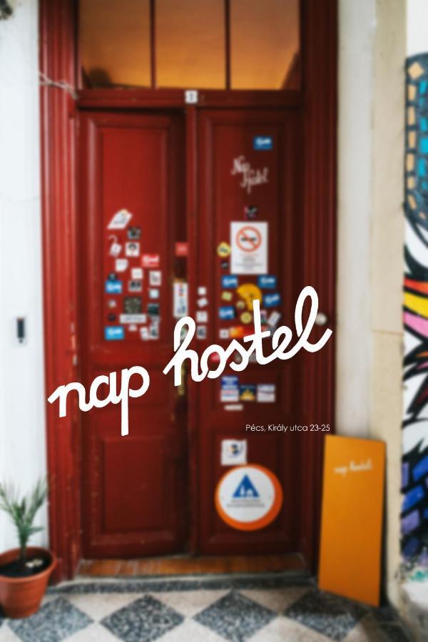 Nap Hostel Печ Екстериор снимка